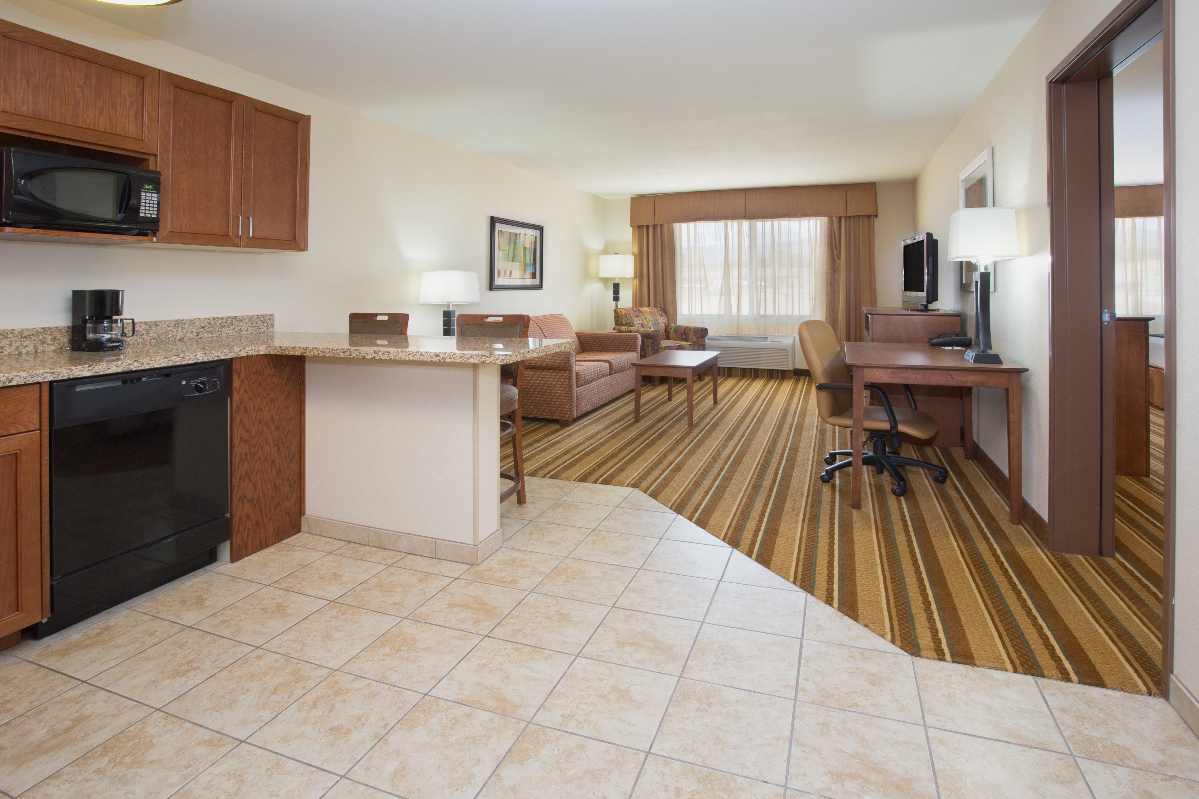 Holiday Inn Express And Suites Los Alamos Entrada Park By Ihg Bagian luar foto