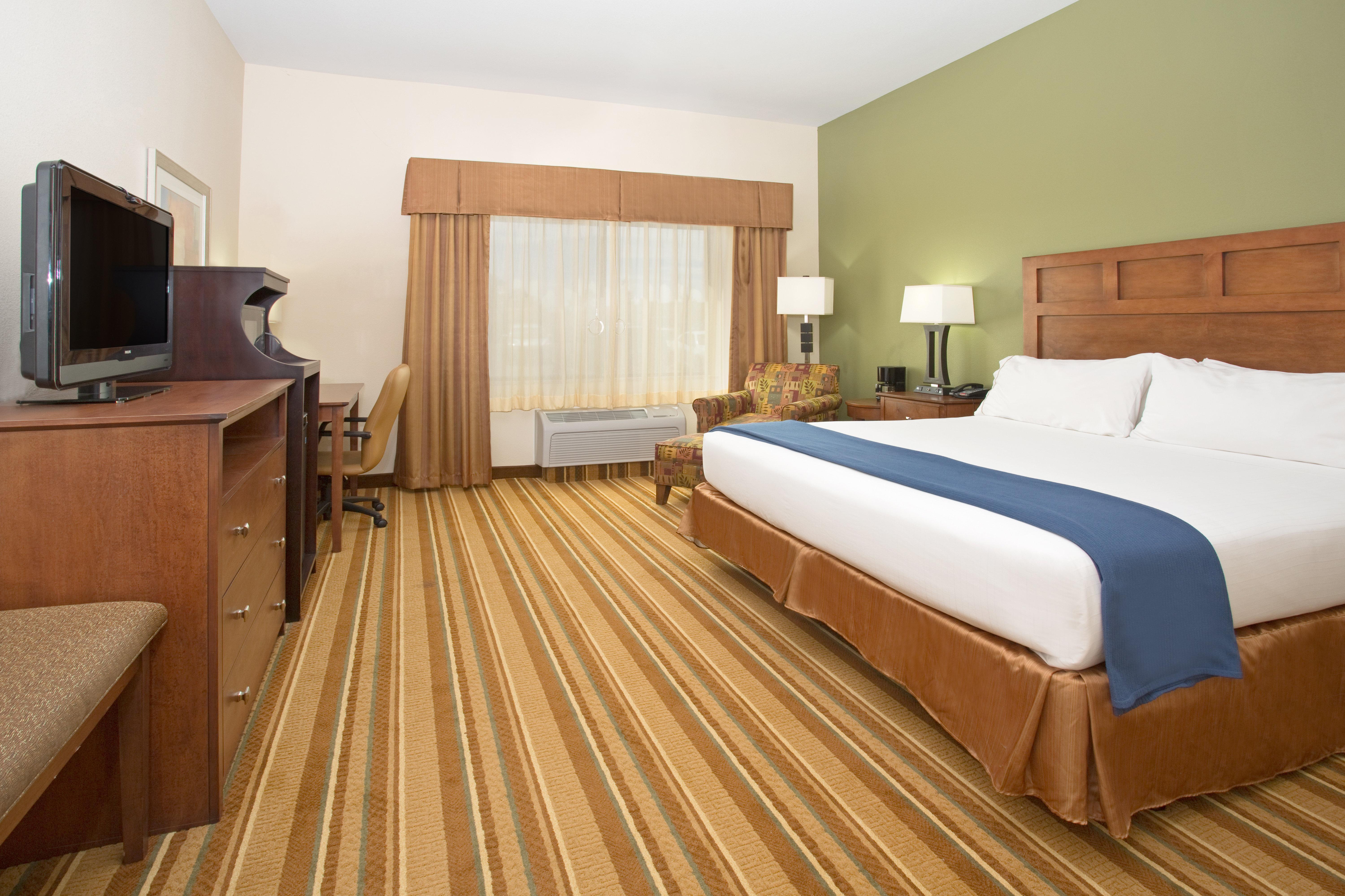 Holiday Inn Express And Suites Los Alamos Entrada Park, An Ihg Hotel Bagian luar foto