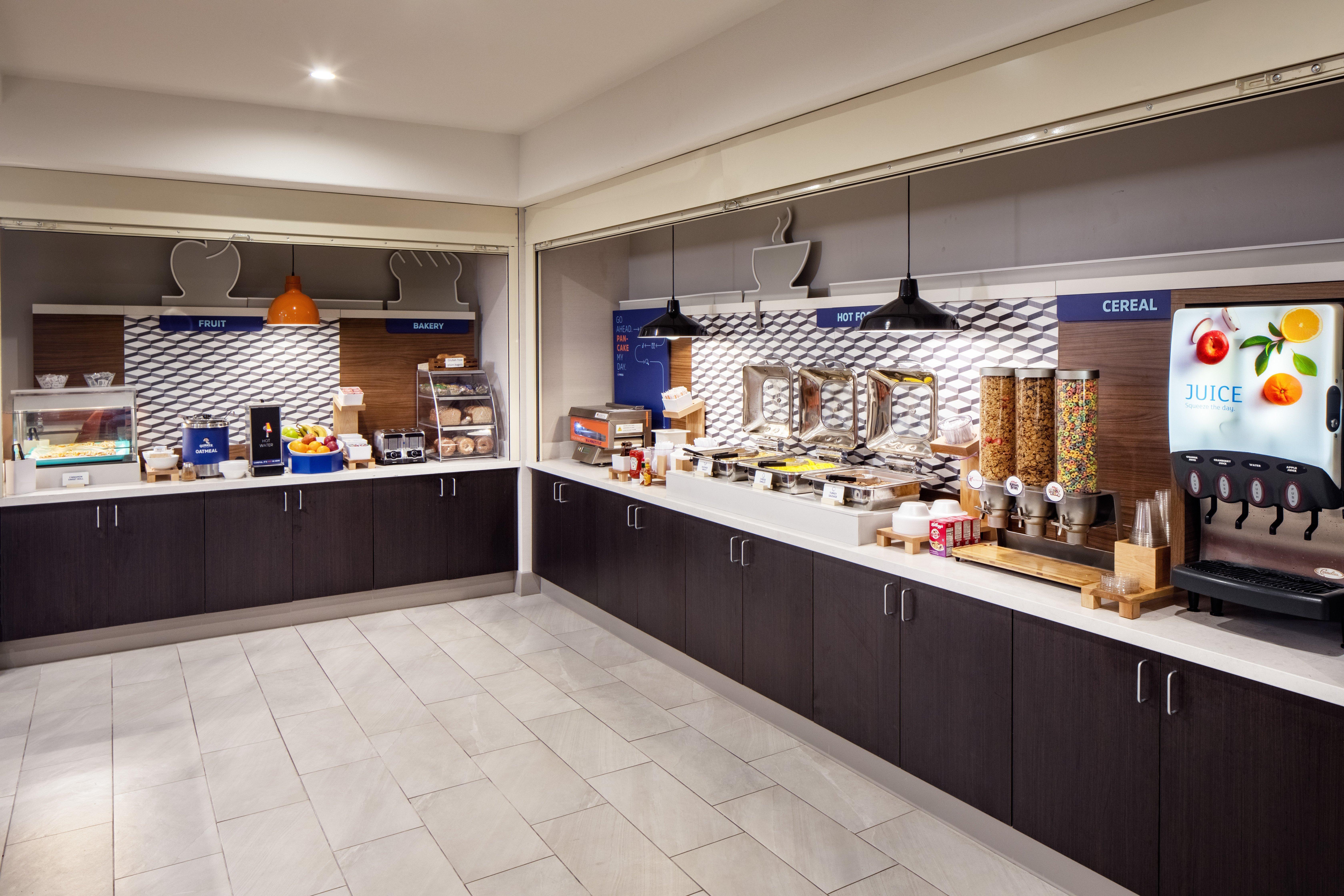 Holiday Inn Express And Suites Los Alamos Entrada Park By Ihg Bagian luar foto